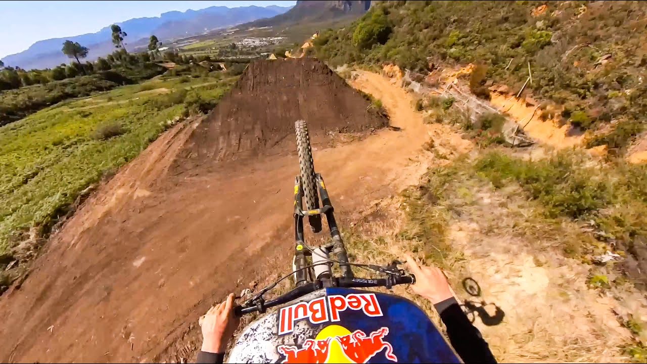 RIDING THE FULL MASSIVE DARKFEST COURSE FEELS SO NUTS!!