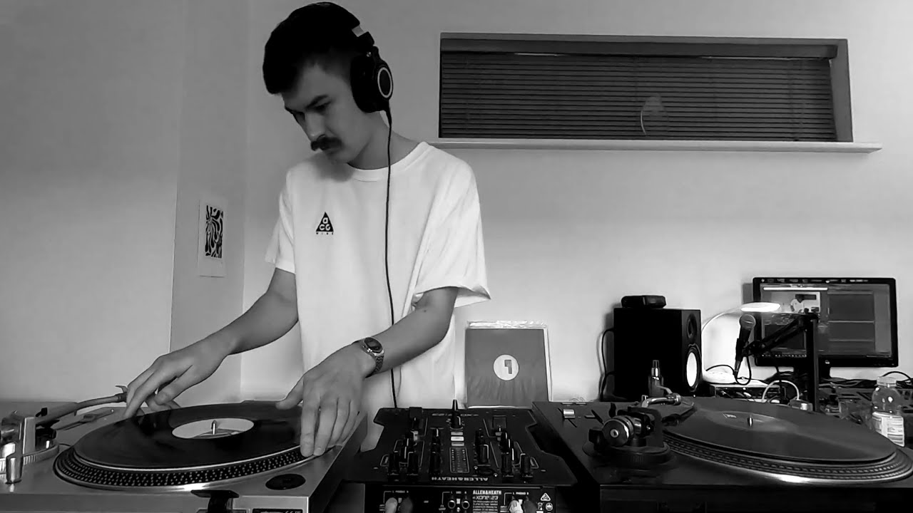 100% Vinyl Dub/Deep Techno Mix