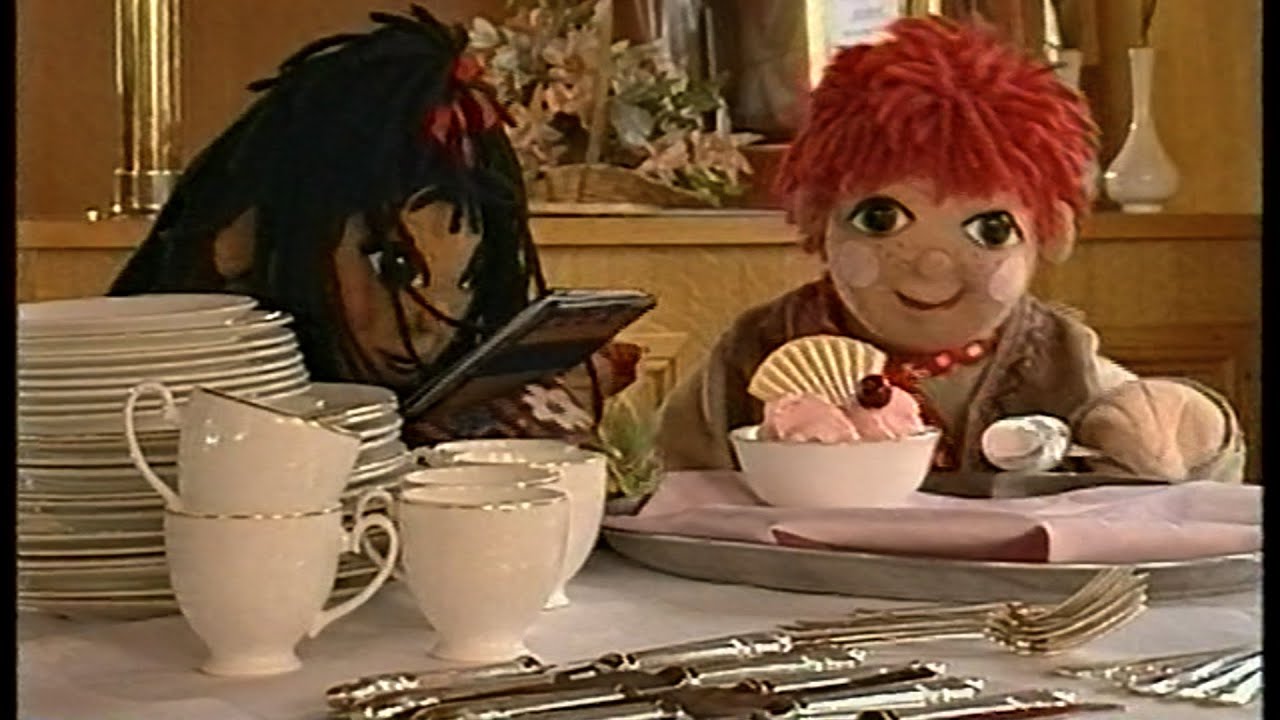 Rosie & Jim - 04x05: Restaurant (Pat Hutchins | 1996)