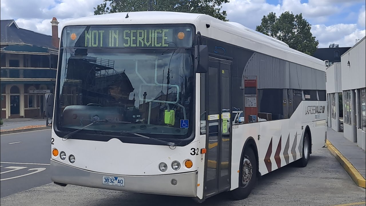 Latrobe Valley #32 - Mercedes Benz O500LE/Express