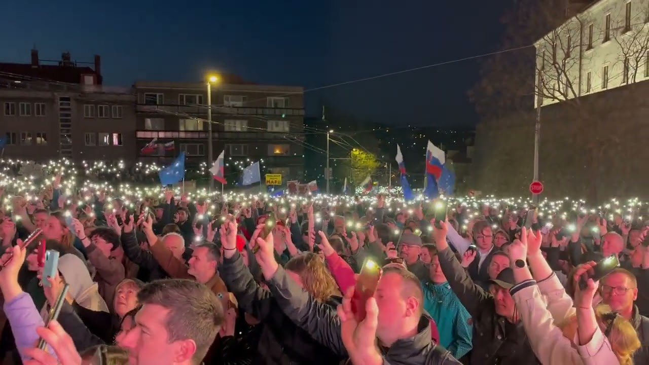 🔴 Záverečná hymna na proteste v Bratislave, 3.4.2025 | Aktuality