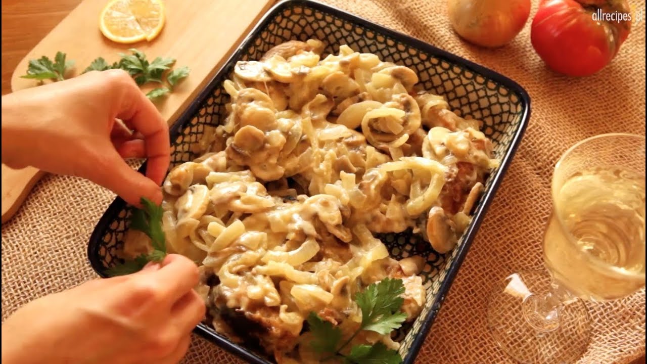 Karp z grzybami - jak przyrządzić karpia na Wigilię - Allrecipes.pl