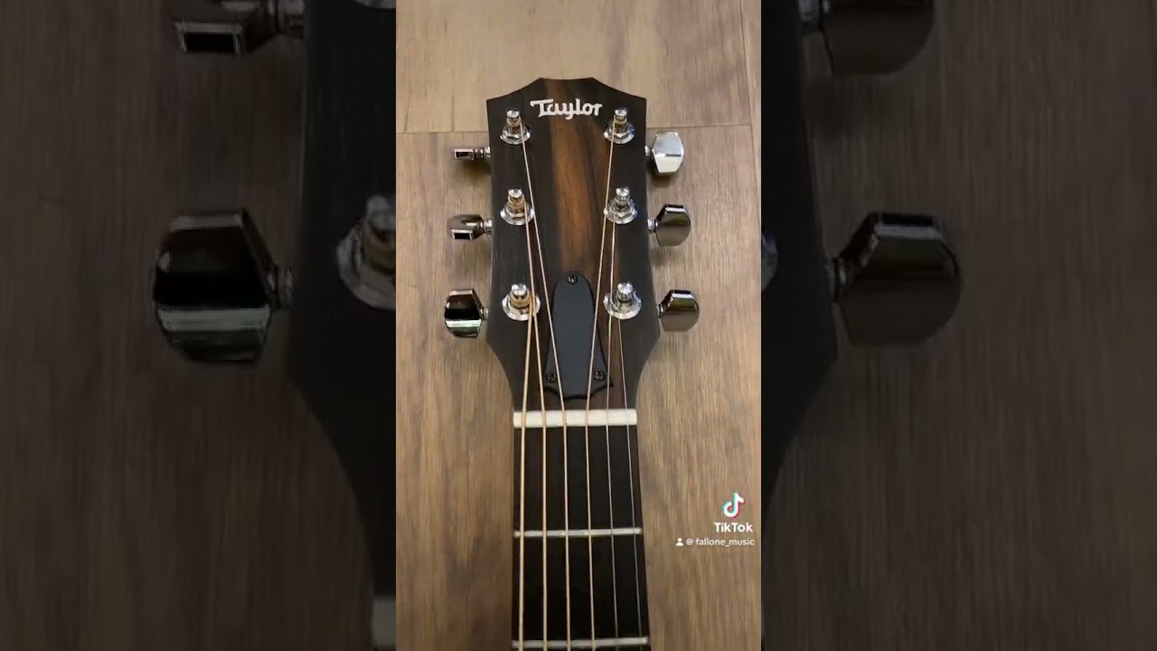 Taylor 212ce