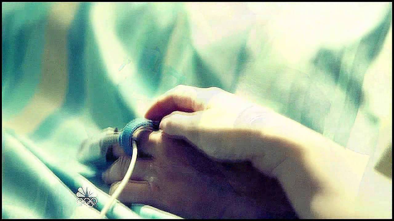 Alex\Charlie - Hallelujah