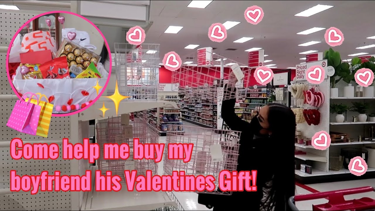 BUYING MY BOYFRIEND HIS VALENTINES GIFT | SHOP WITH ME