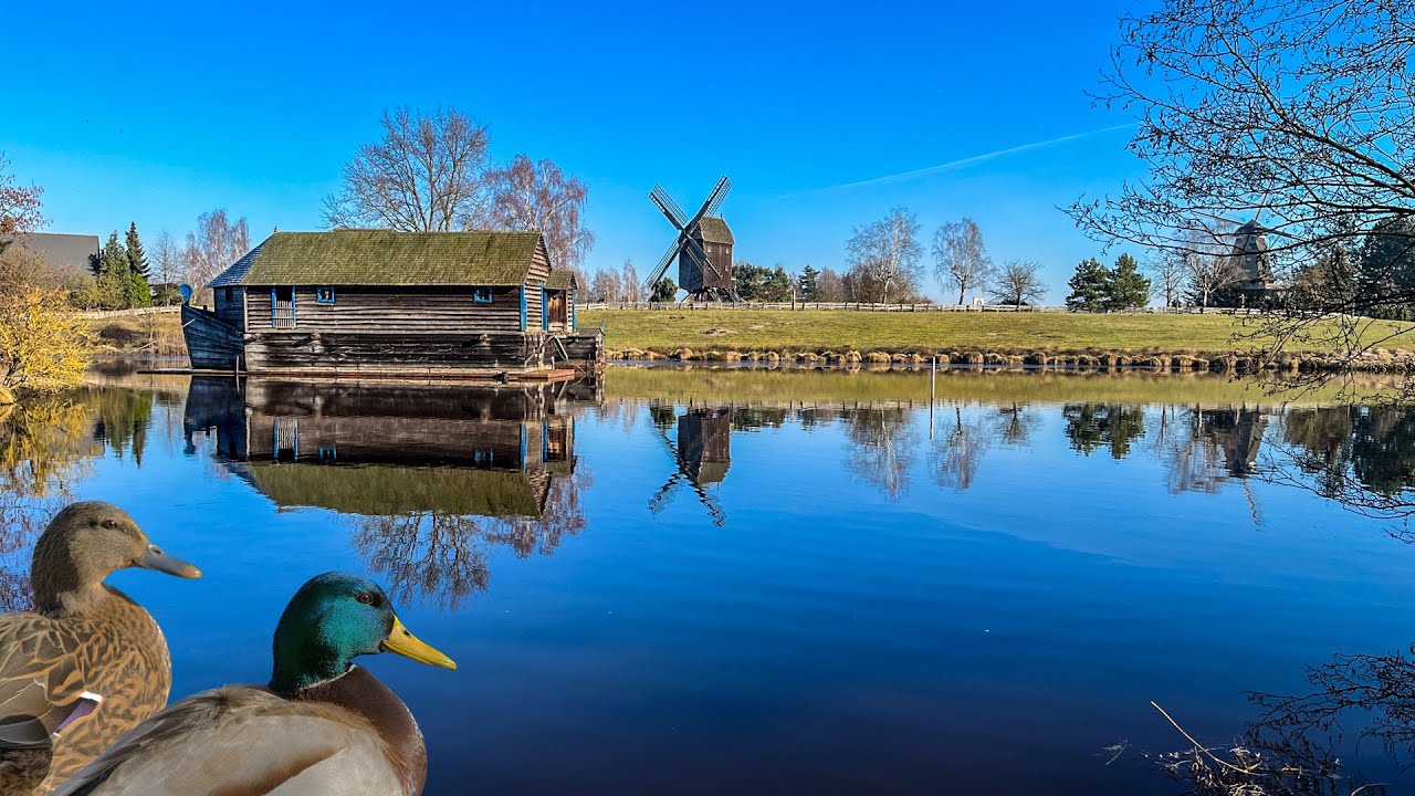 Gifhorner Schloẞ See und M&uuml;hlensee vom Windm&uuml;hlenmuseum 4k