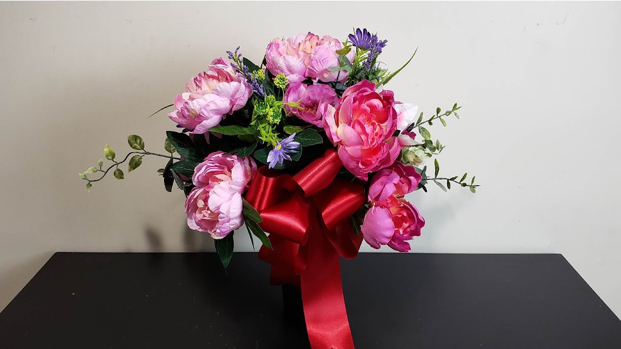 How To Make A Mother’s Day Cemetery Vase Using Artificial Flowers
