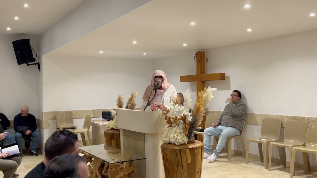 Dieu demande d’être puissant ( église vie et lumière ).