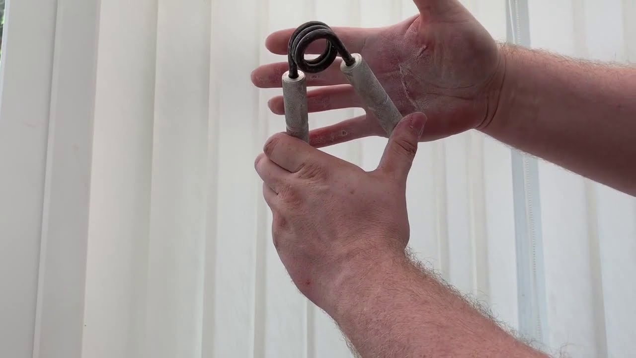How I set hand grippers - My Technique the Double Set Nathan Holle