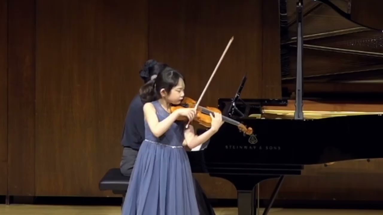 Ria Kang (9) - Mozart Concerto No. 5 in A Major, K. 219: I. Allegro aperto