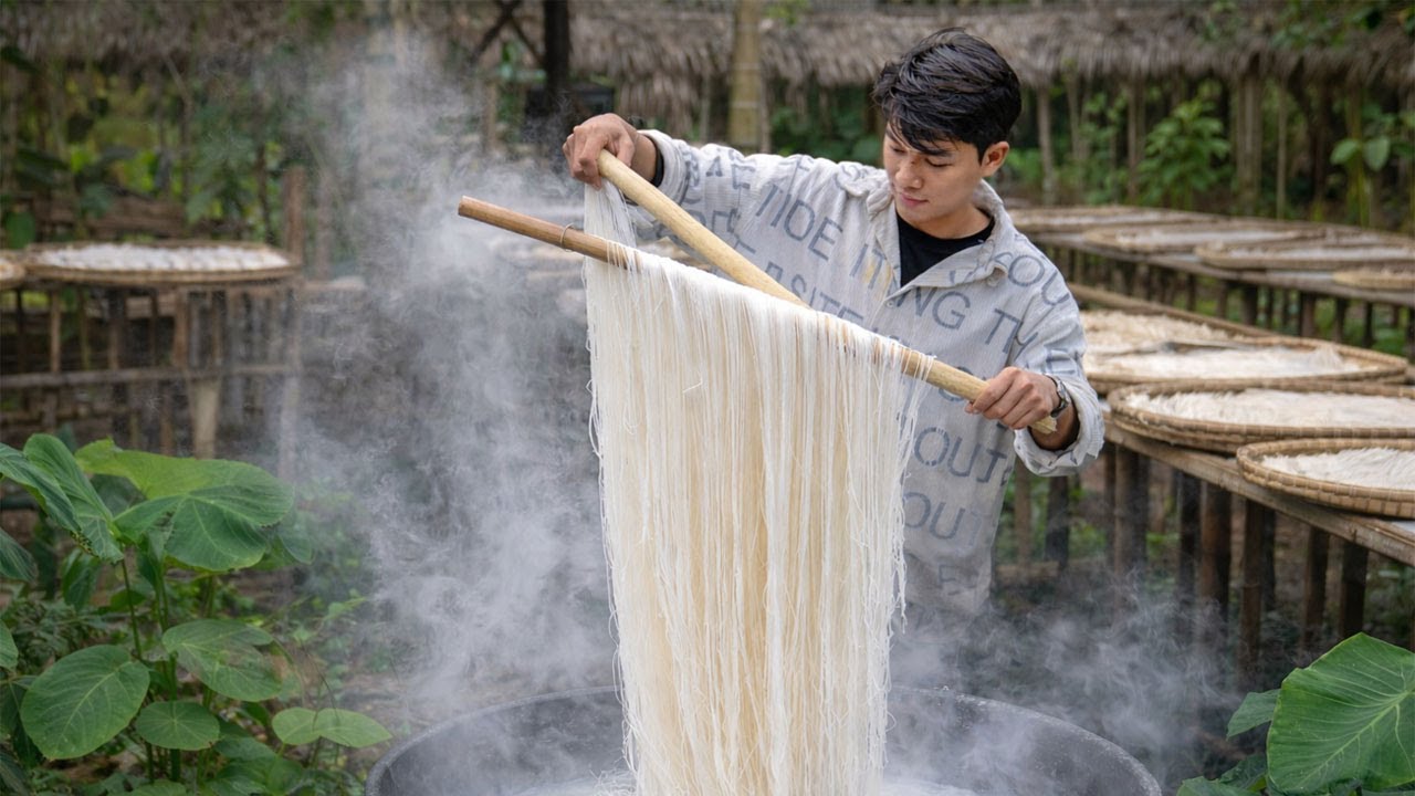 Making Glass Noodles the Traditional Village Way – A Peaceful day