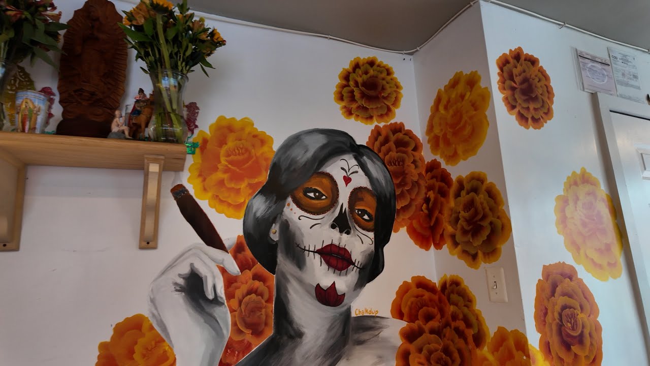 Best pupusas with happy hour Margarita [4K]