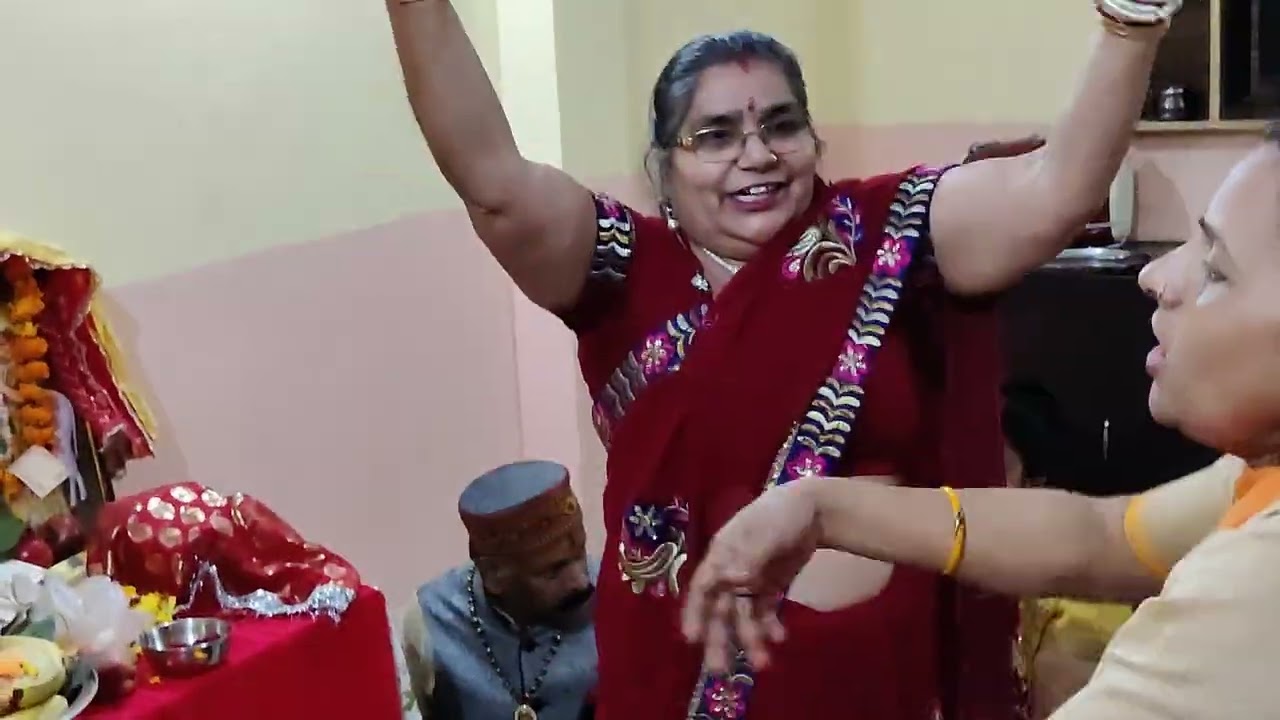 🌹कितना सुंदर मां की चुनर का भजन गाया रेखा दी और डॉली बहन ने आनंद आ गया 🌹8826313635 कीर्तन संपर्क 