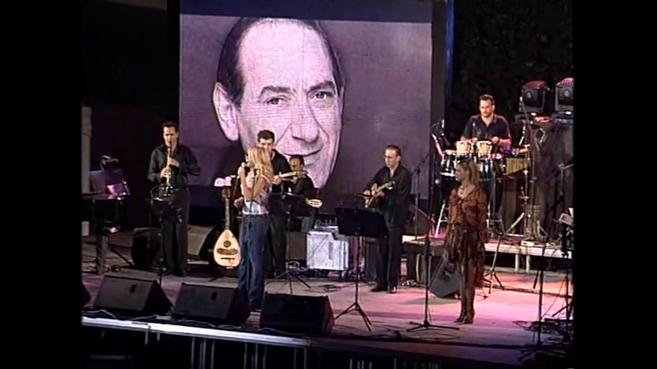 Νατάσα Θεοδωρίδου - Υποκρίνεσαι | Live