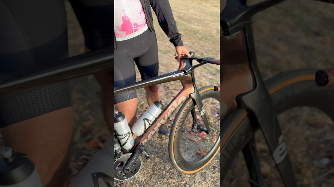 &iquest;Mejor montada que la de #vingegaard? Cu&aacute;nto puede costar?