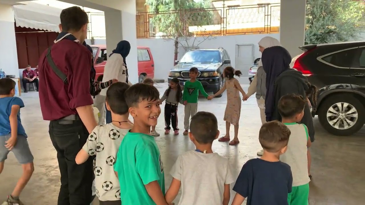 استقبالُ جمعيةِ المشاريعِ للنازحينَ في مدارِسِها