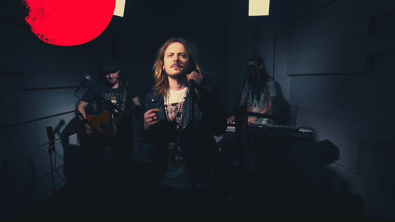 Jonne Aaron: Kirosanoja (akustisesti Nova Stagella)