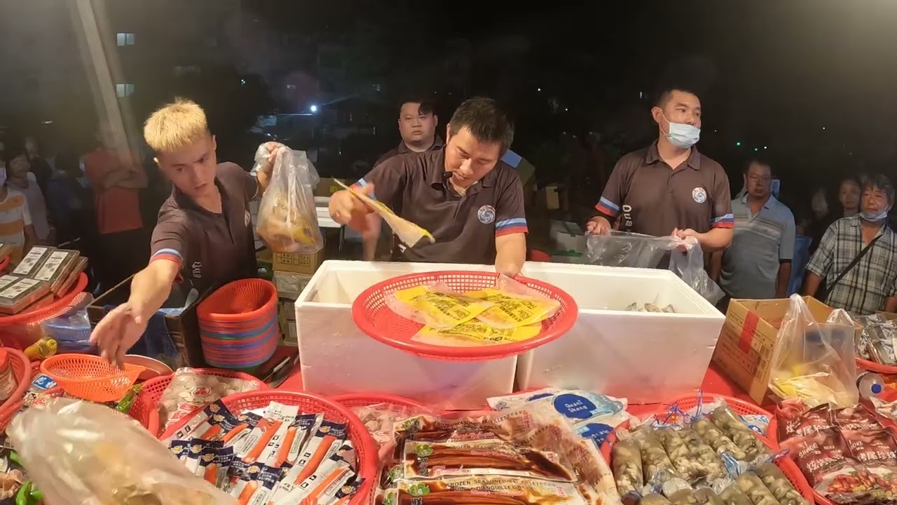 13  厚鱈魚一出場~都被搶光啦 #嘉義趙又廷 #全晟海產 #週五嘉義彌陀夜市 #海鮮拍賣 #海鮮叫賣