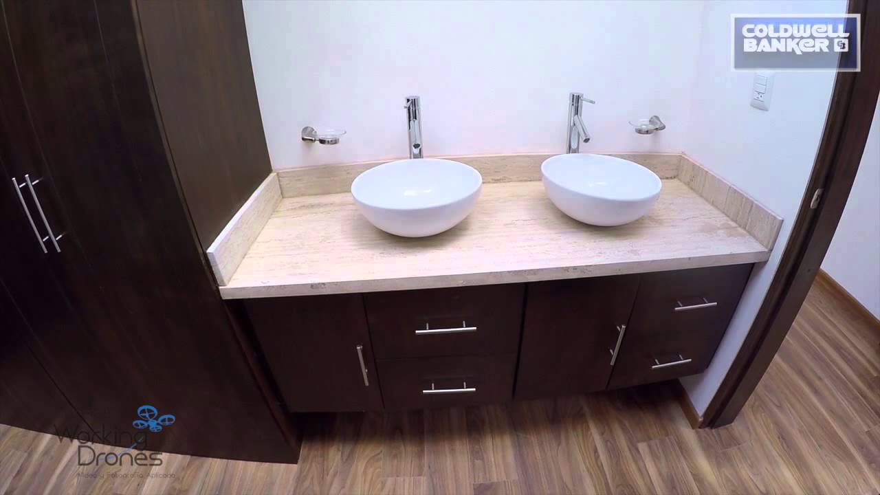 Moderna residencia en Lomas de Juriquilla