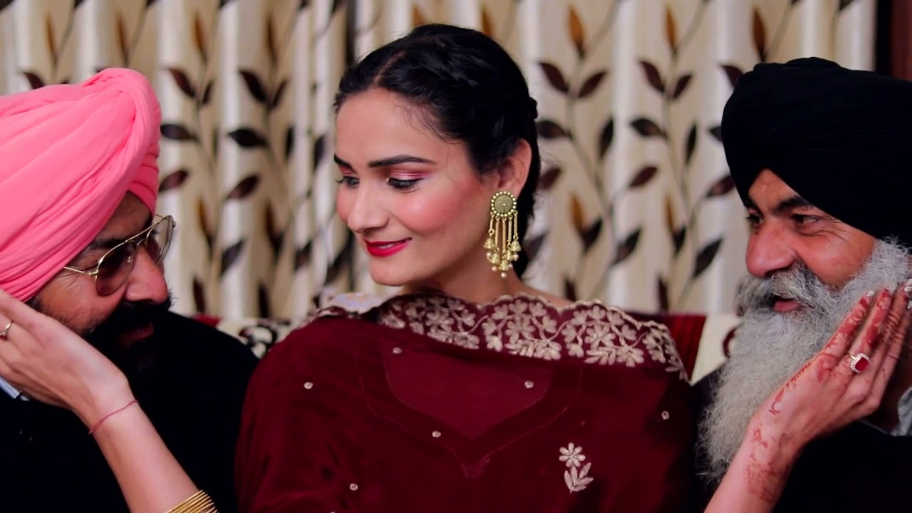 Girl family pre-wedding