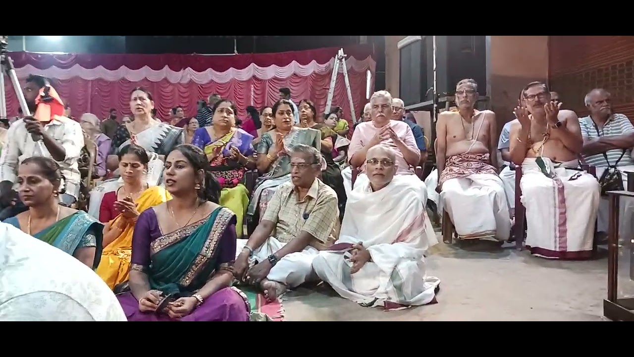 Abhang Divyanamam by Kadayanalloor Sri Rajagopala Bhagavathar at Nurani Sasthapreethi event 