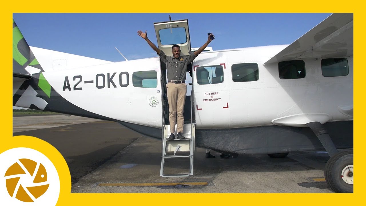Рождественский перелет сотрудников отеля Pangolin Chobe Hotel с авиакомпанией Mack Air. Полет над...