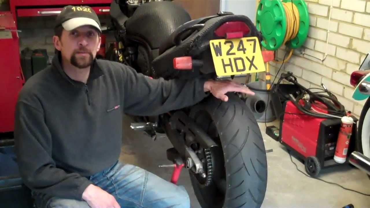 Delboy's Garage, How-To, Tyre pressures and 'why'.