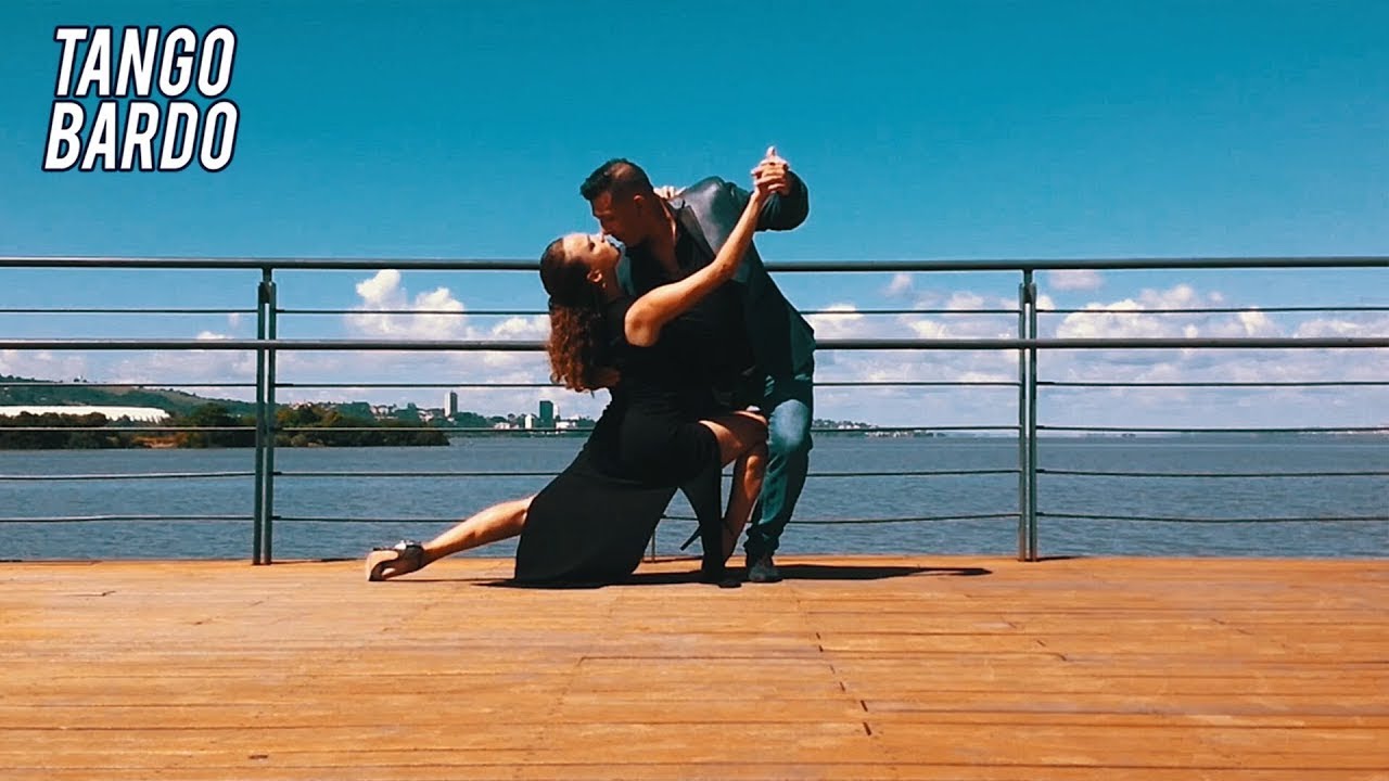 Tango Bardo - Una noche de garufa - bailan: Mariana Casagrande y Daniel Oviedo
