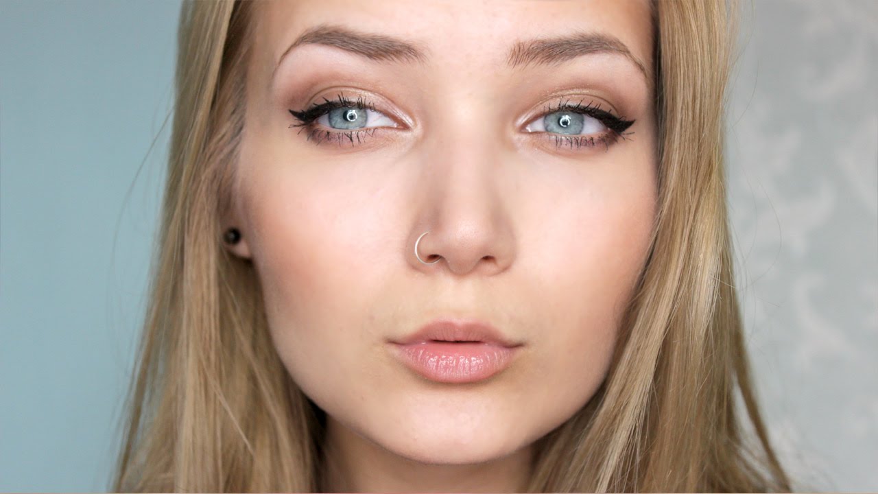 My Foundation Routine || Roxxsaurus