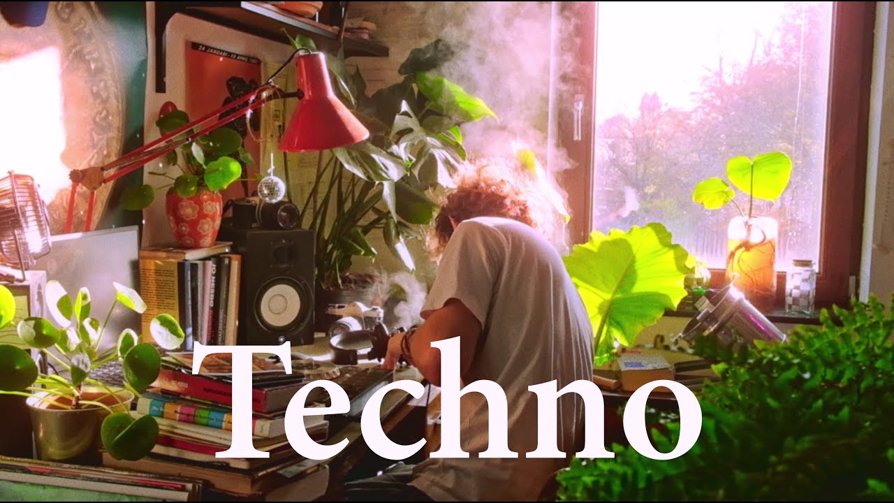 Techno mix to make my plants go whiiiiii 🍀