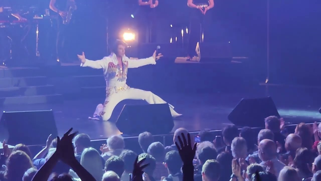 Legends in Concert Live Palms Crown Melbourne Jan 26 2023 ELVIS Presley I Can't Help Falling In Love