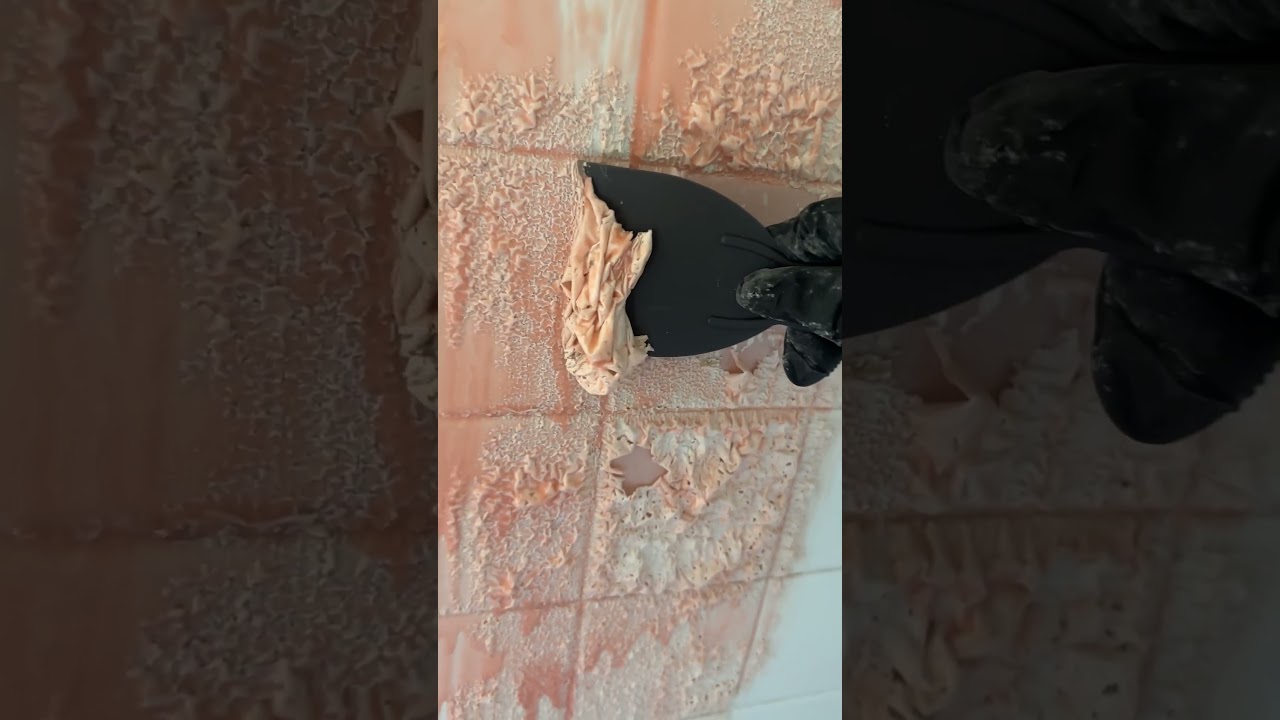 RESTORING MY 1960s PINK TILED BATHROOM 💕✨🌸 #pinktile #bathroomtile #pinkbathroomtile