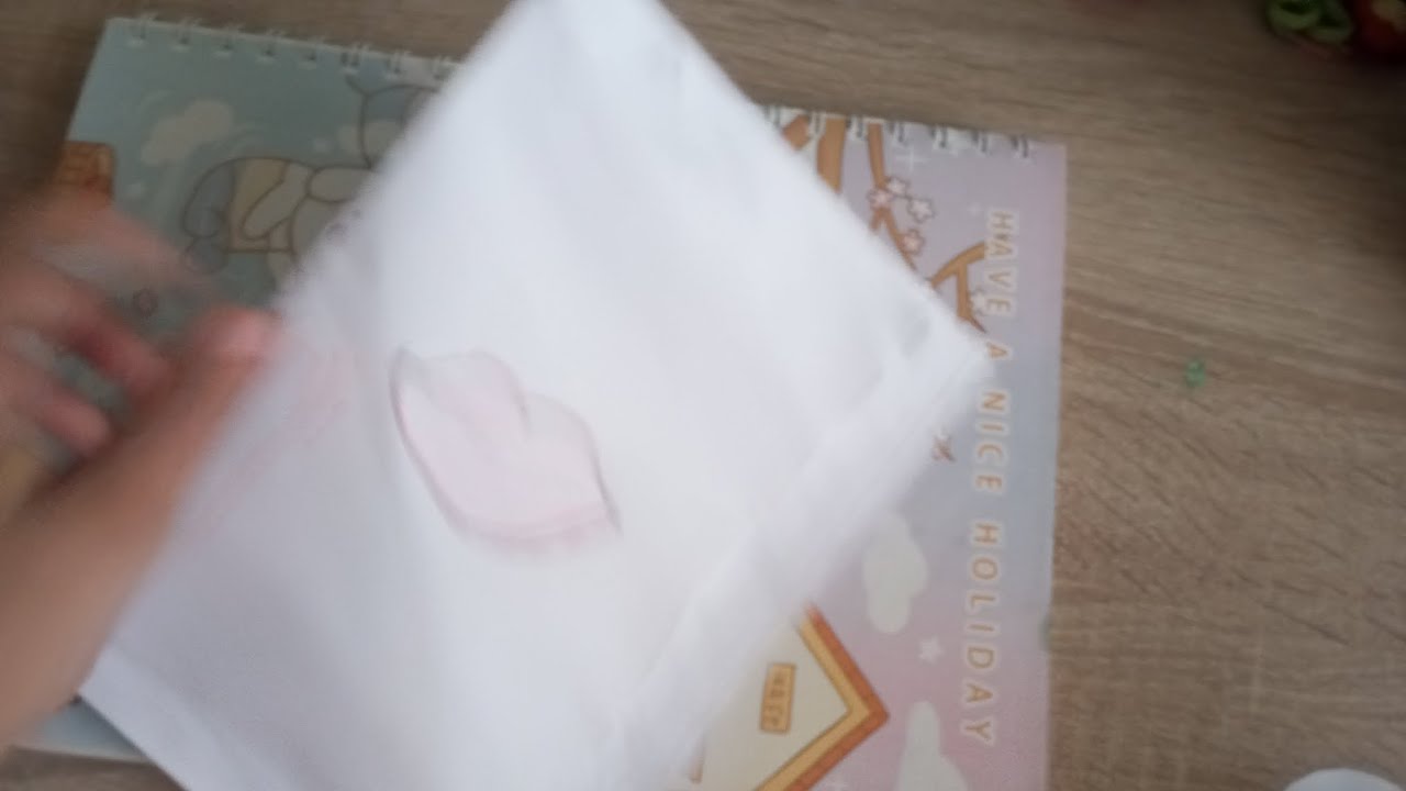 🌌 Паперові сюрпризи 💄блиск для губ 👄