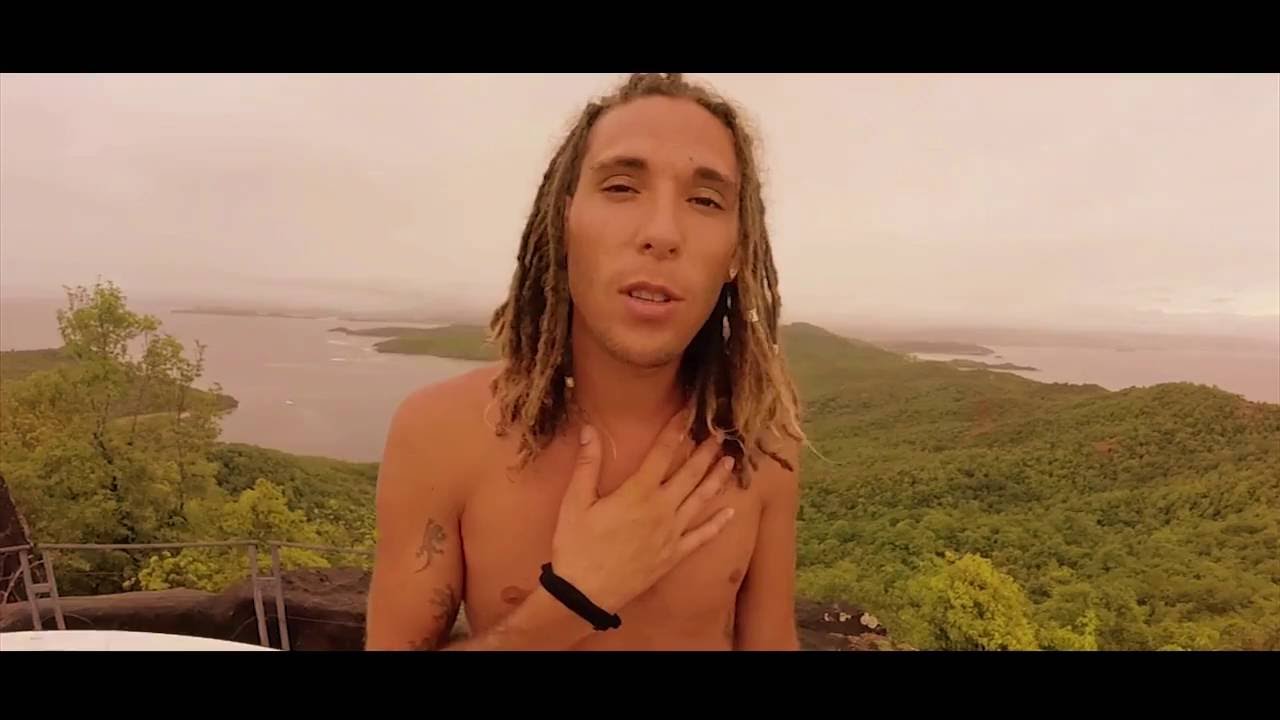 Waxxi (L'ArtSonOr) - Madinina (Clip officiel)
