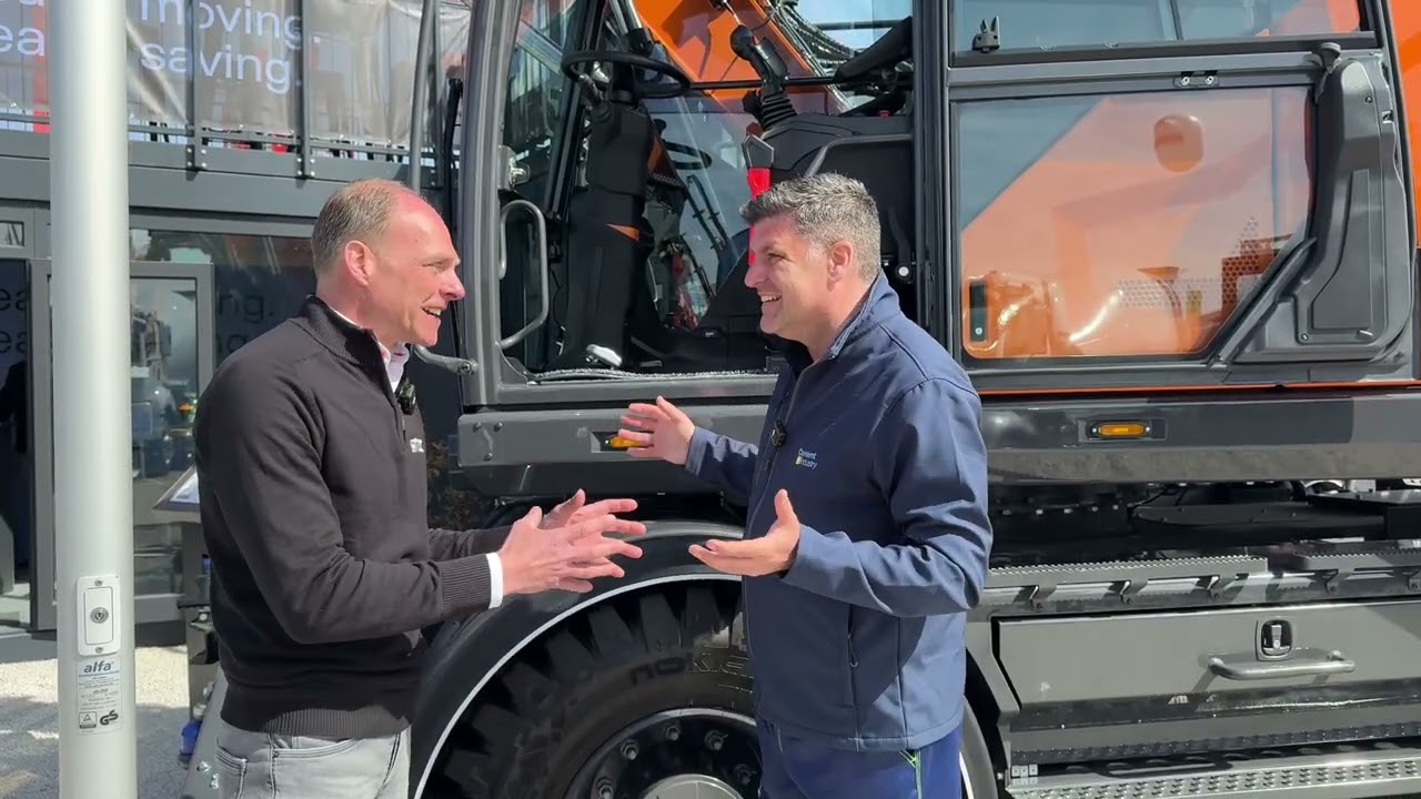 Staad launches all new electric wheeled excavator at Bauma