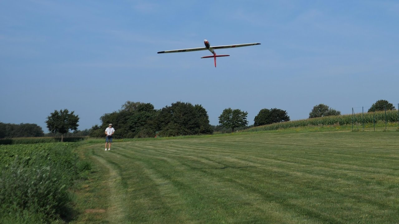 Modellfliegen mit dem Pulse 2200 von Kavan (... am Morgen)