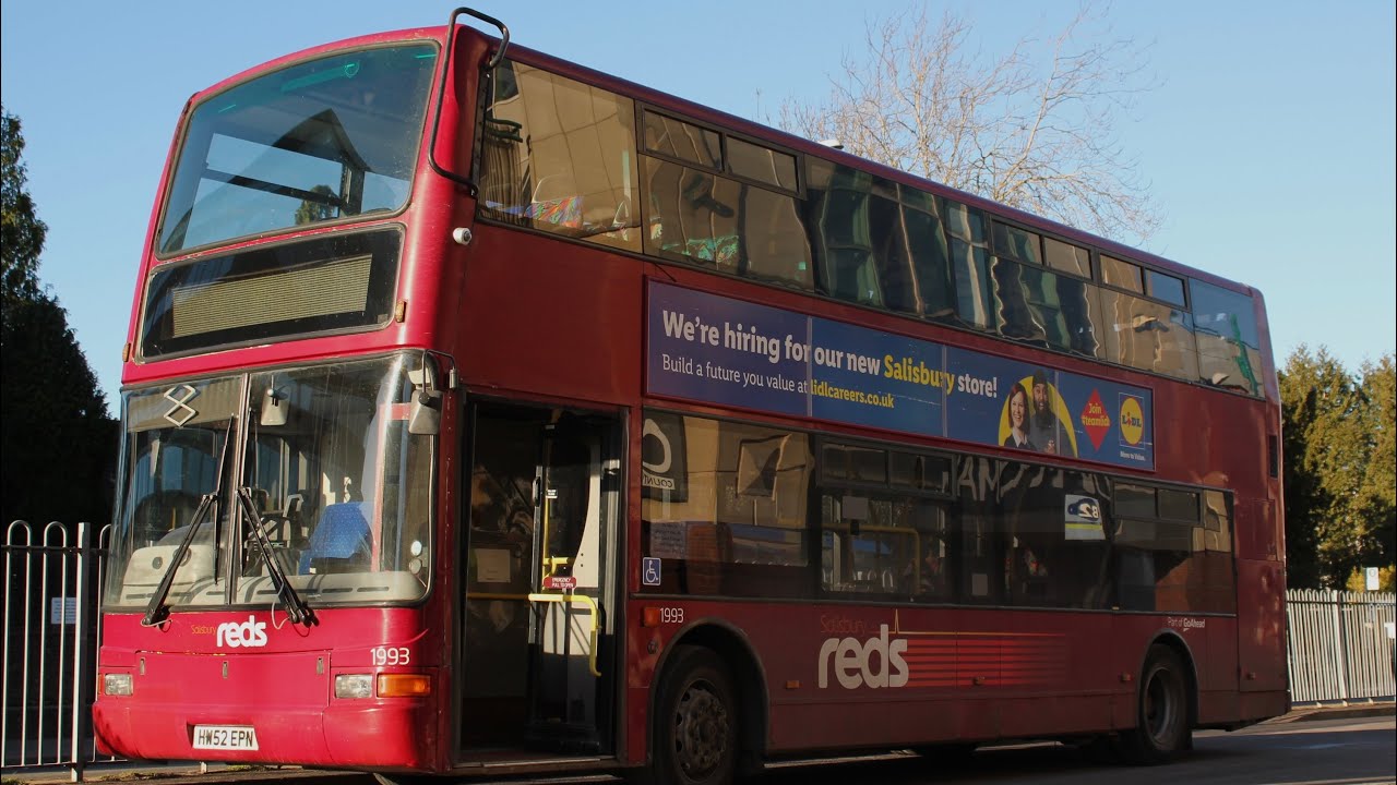 BEAST! Salisbury Reds 1993 HW52 EPN on the 23 to Horsham