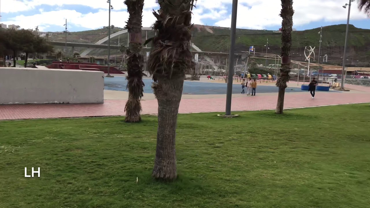 PLAYA DE LAS CANTERAS, CADA DÍA ES DIFERENTE POR LUIS HERNÁNDEZ