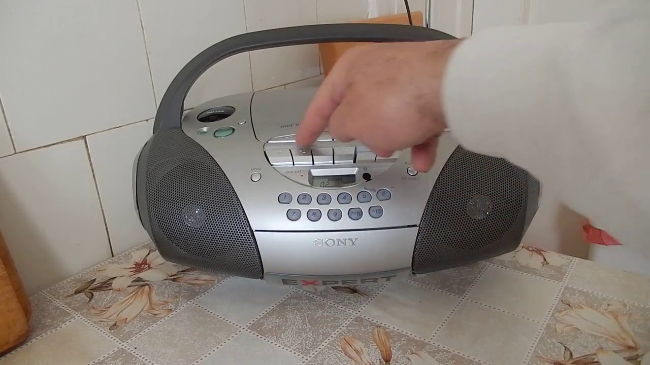 SONY HORDOZHATÓ CD RÁDIÓ KAZETTA SYSTEM