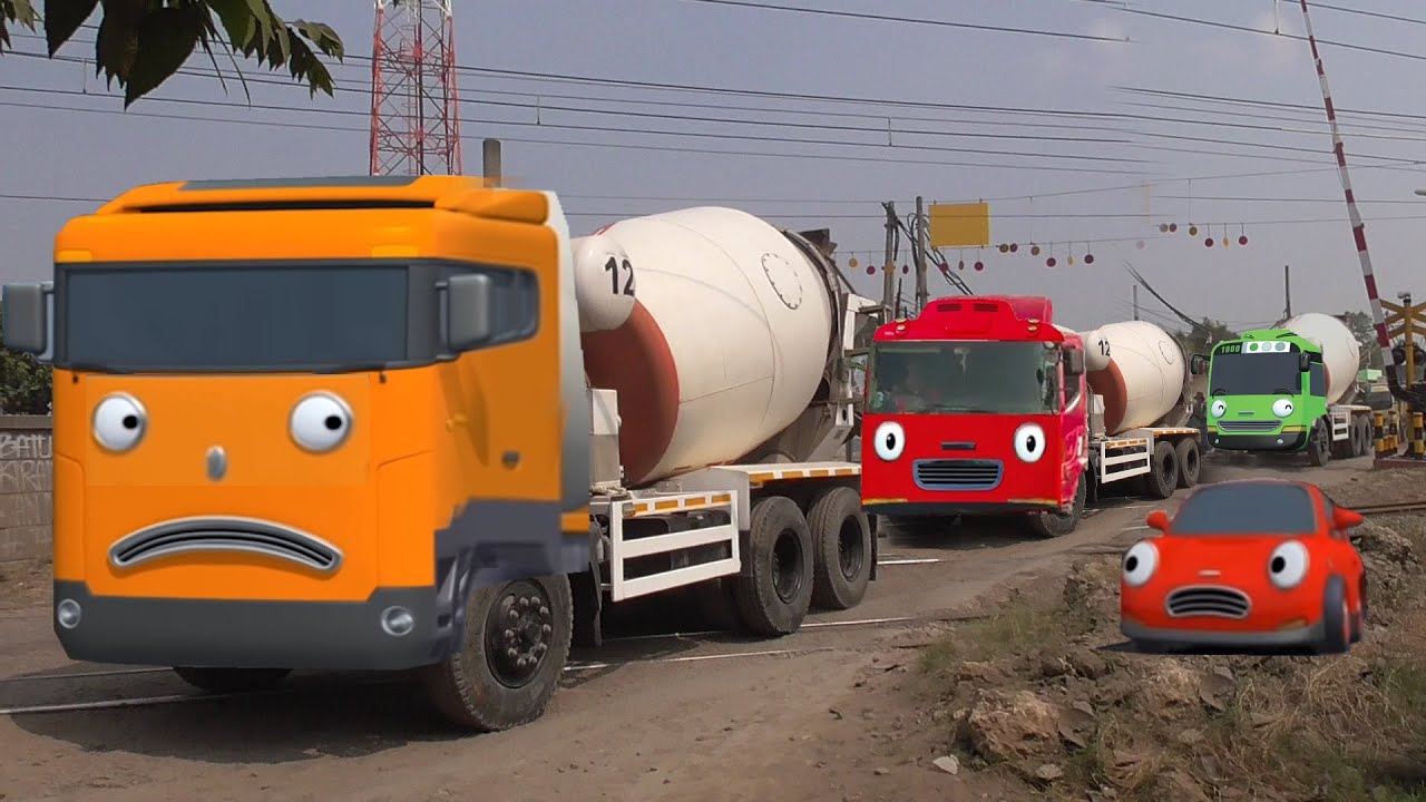 Wow Ada Truk Kontainer Besar, Truk Oleng, Truk Molen, Truk Pasir Mirip Frank, Max Dan Teman Tayo