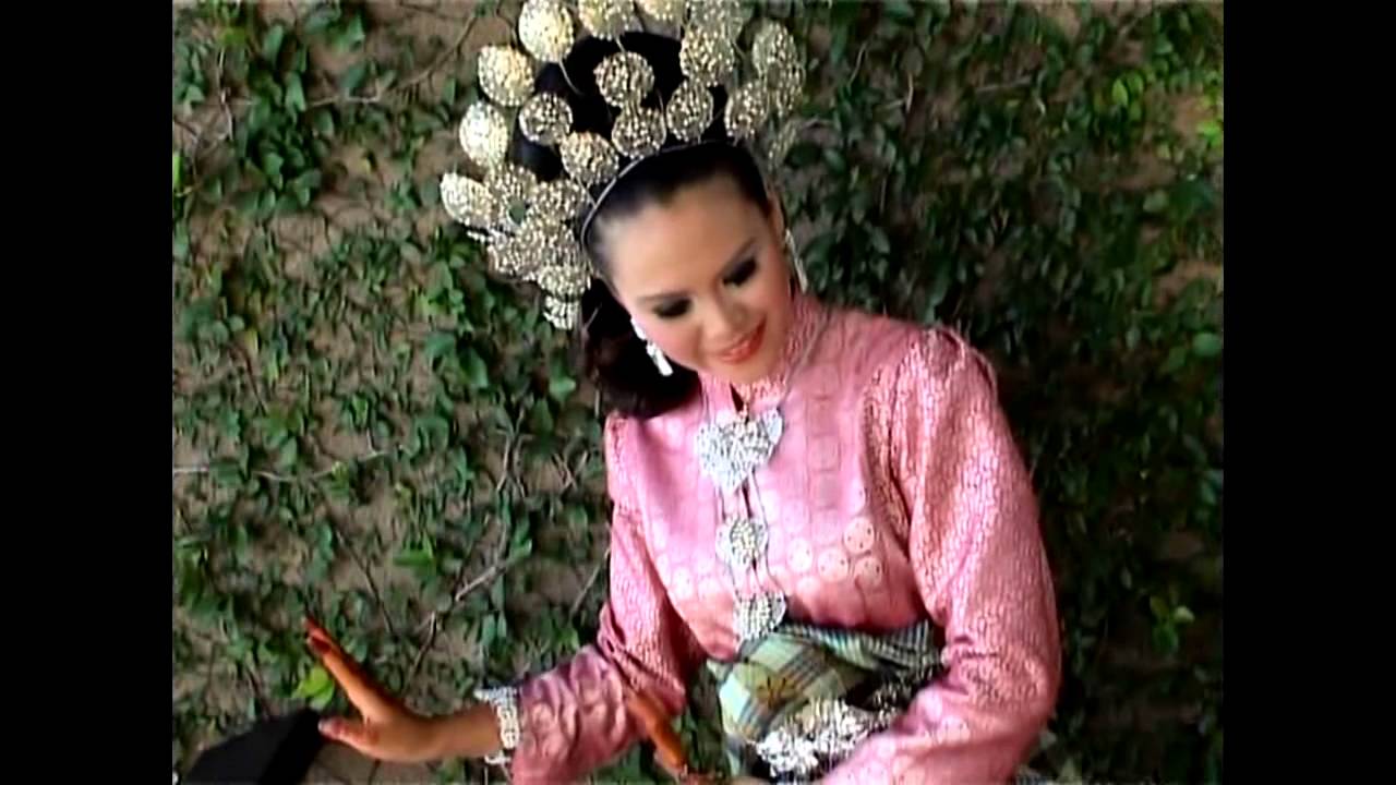 Dengan Sekali Lafaz khai rosma