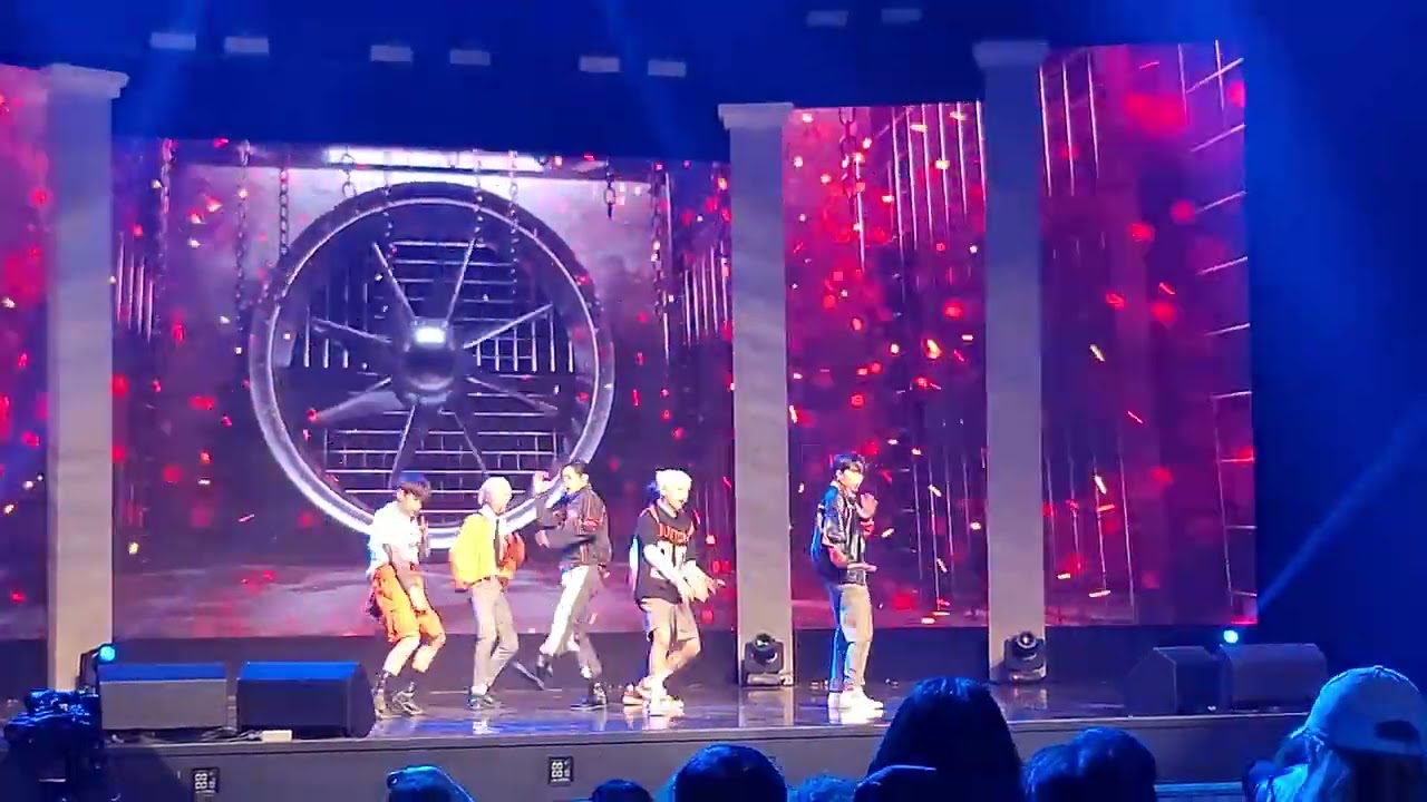 220419 세계태권도품새선수권대회 축하콘서트 위아이 풀영상 4K 직캠 (WEi Full Ver. 4K Fancam)