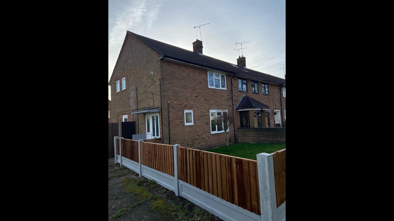 Empty House tour (what uk council housing is like) 2022 Essex permanent accommodation 😻🥰😘