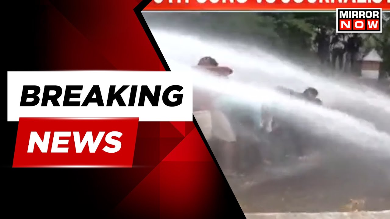 Breaking News | Clash Broke Out Between Youth Congress And Journalist In Kerala | Mirror Now