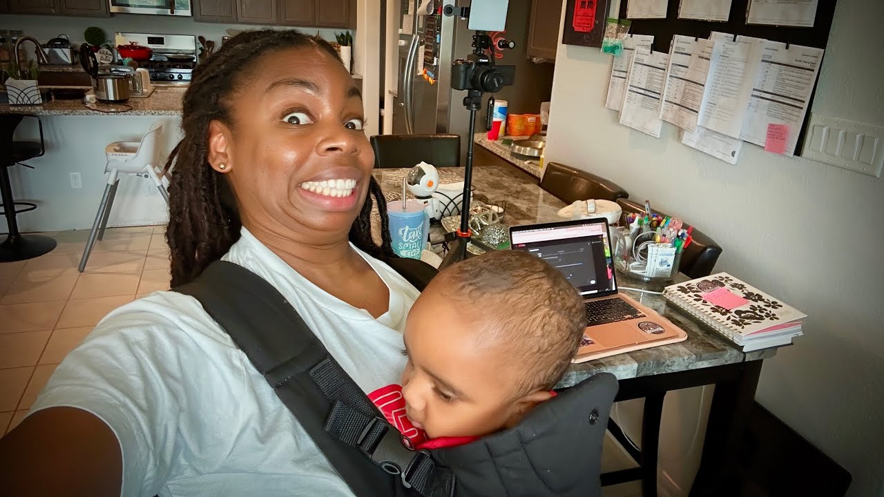 Mompreneur Millionaire Mindset MONDAY: Editing Content, Folding Clothes, & Washing Dishes!