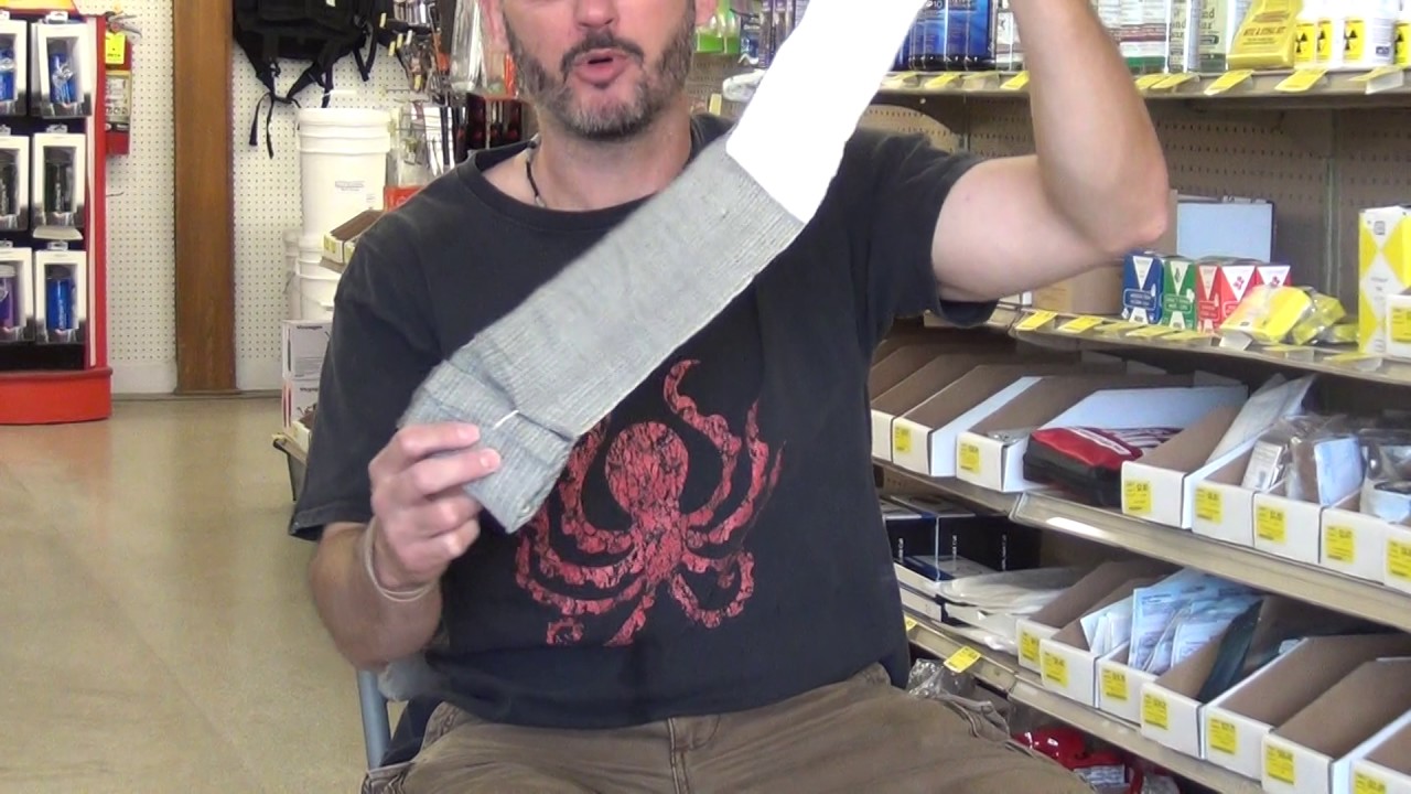 How Badass is the Israeli Emergency Bandage? (Pretty Badass)