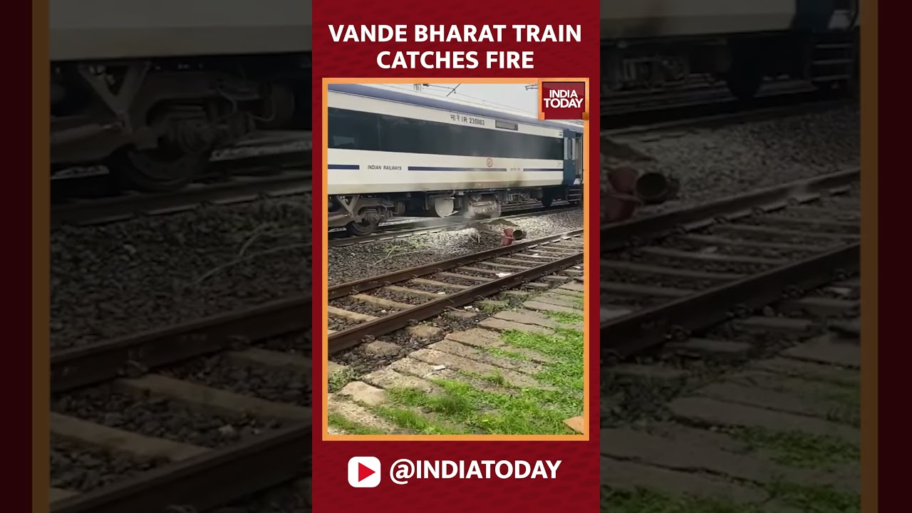Bhopal-Delhi Vande Bharat Train Coach Catches Fire | #Shorts