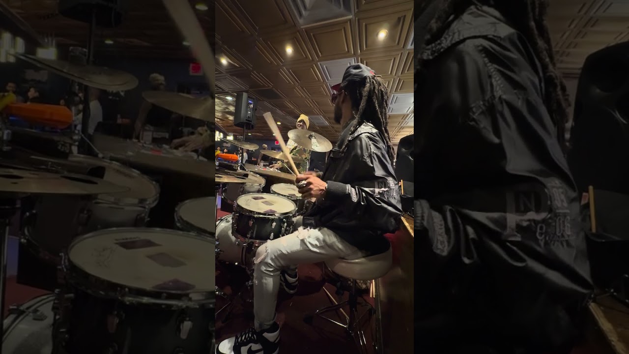 Jovan Chronos in Fluidity band- RnB Medly