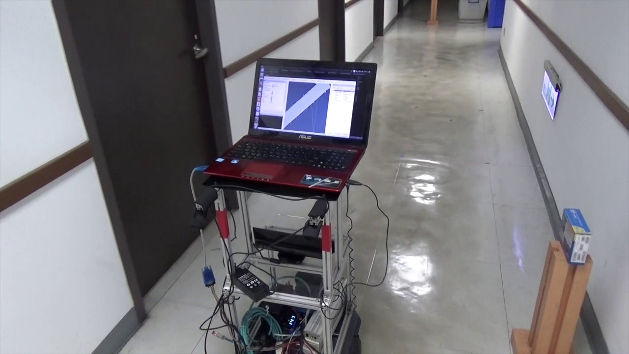 ROS SLAM(GMAPPING)+Kinect human following+Navigation+Object Recogniztion+Speech Recognition+GUI