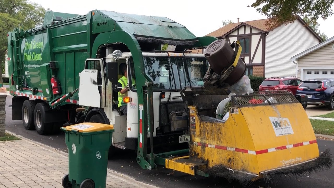 Waste Management Curotto Can Garbage Truck Grabbing Manual Bins
